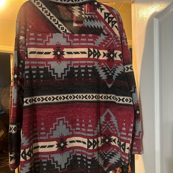 Zenana Aztec Print Shacket - Picture 4 of 4